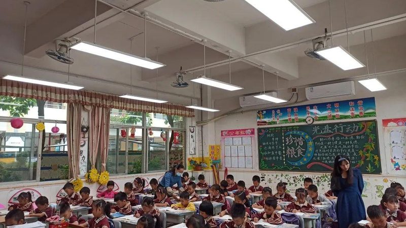 灯具厂家直销加盟，如何规避潜在风险？**