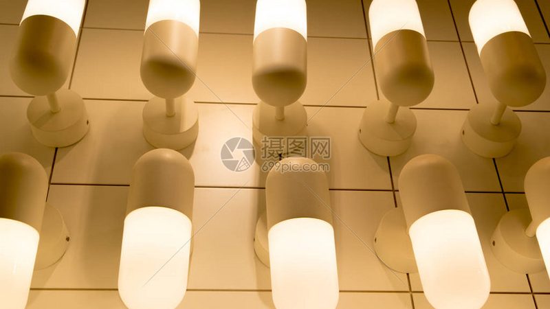 应急照明灯安装步骤及关键要点解析**